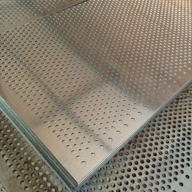 湖南客户订购100张不锈钢冲孔网板